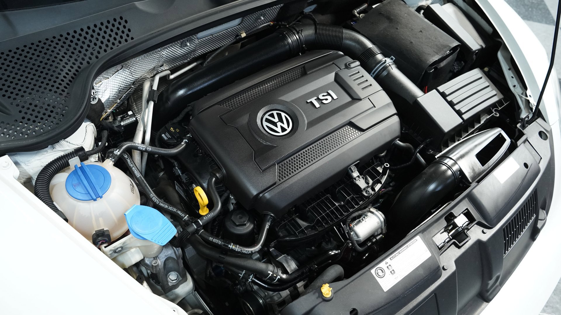 Used 2014 Volkswagen Beetle 1.8T image 26