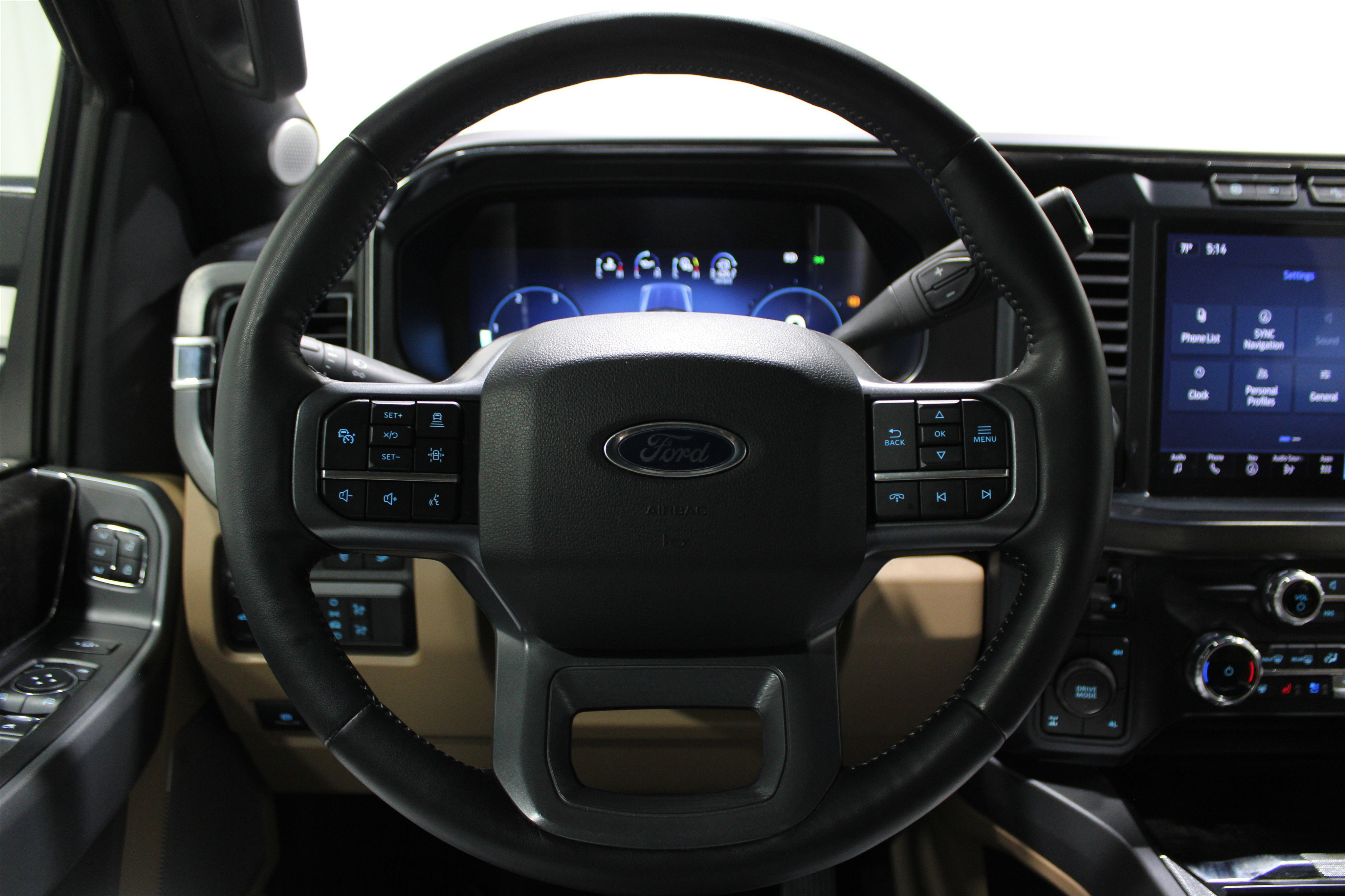 Used 2023 Ford F250 Lariat w/ Lariat Ultimate Package image 10