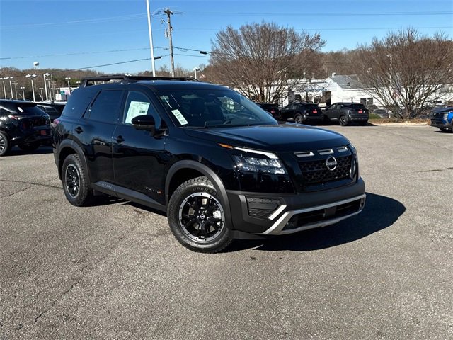 New 2025 Nissan Pathfinder Rock Creek image 2