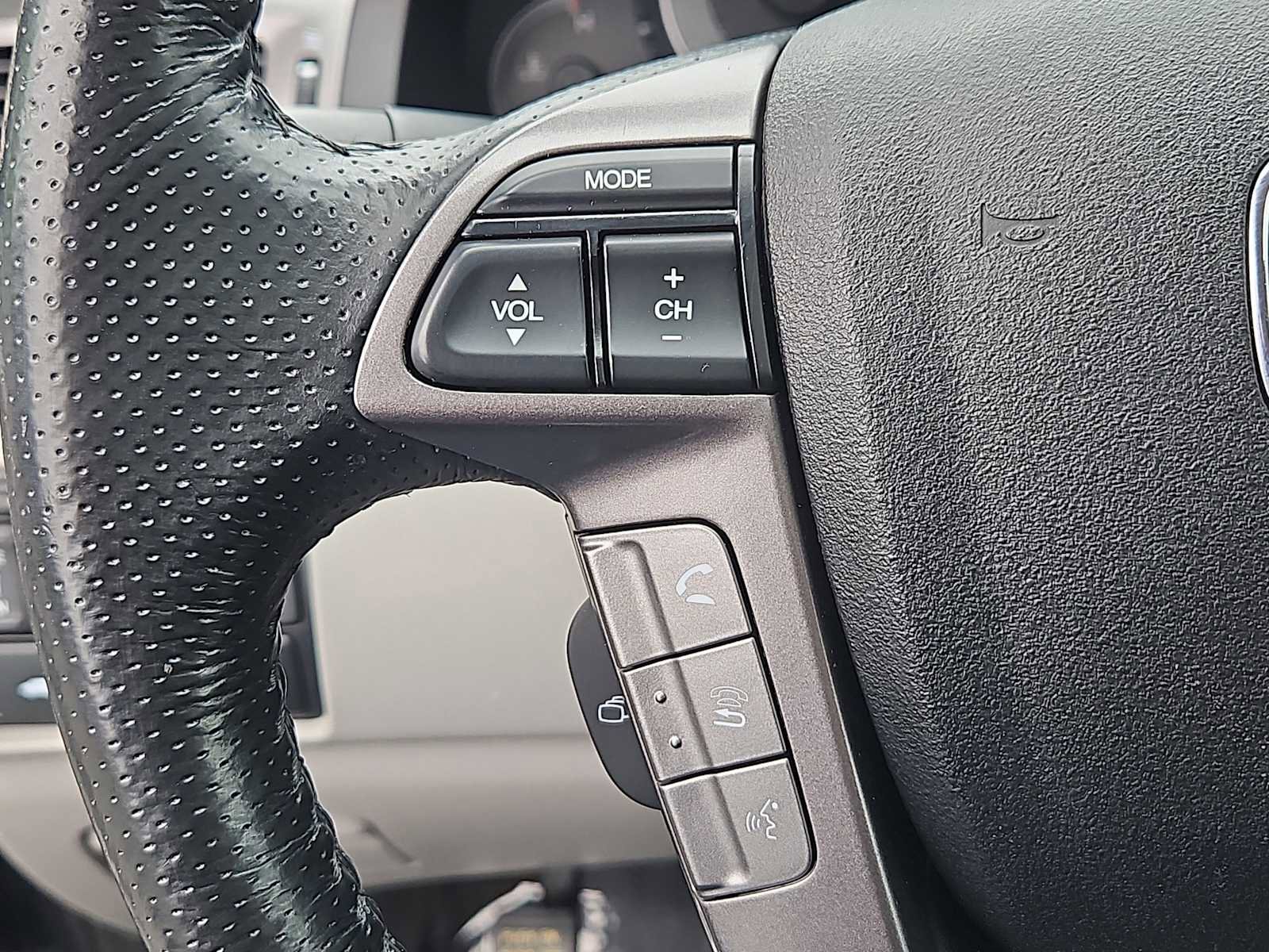 Used 2015 Honda Odyssey EX-L image 23