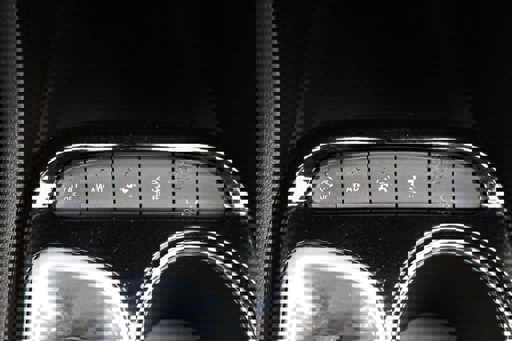 Used 2020 Buick Encore GX Select image 25