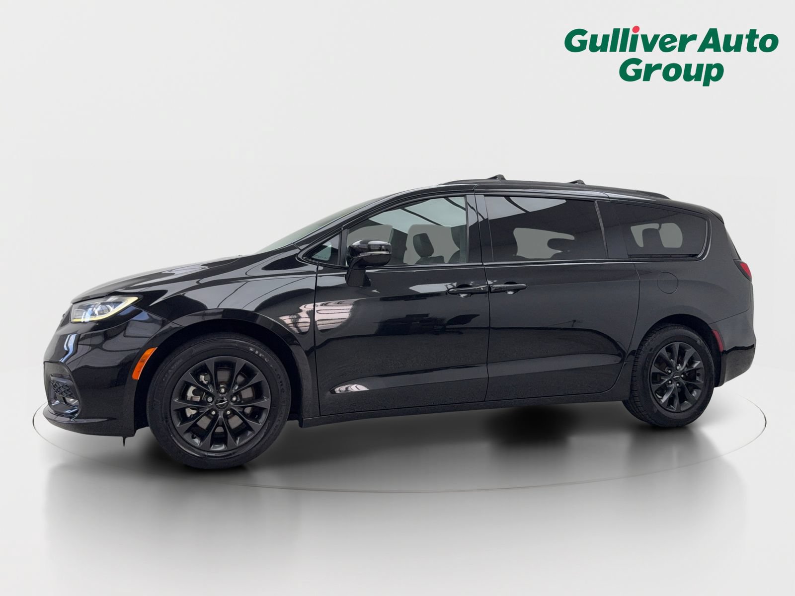 Used 2021 Chrysler Pacifica Touring-L w/ S Appearance Package FWD video 2