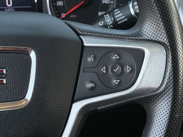 Used 2021 GMC Acadia SLE AWD/4WD image 15
