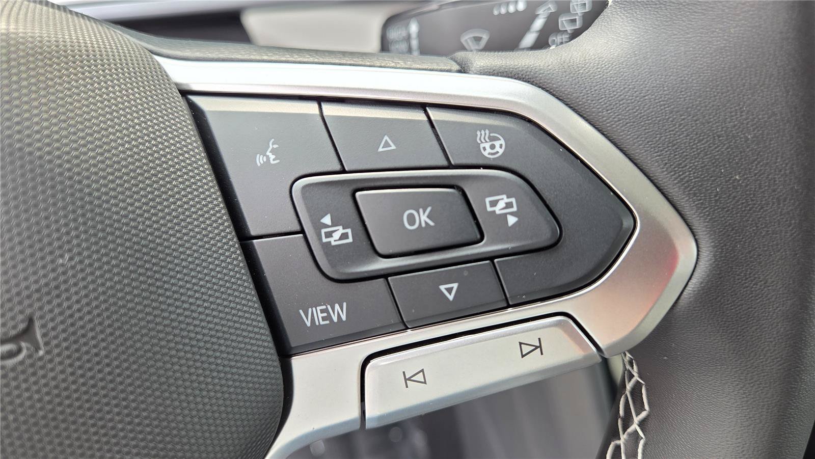 New 2026 Volkswagen Taos SEL AWD/4WD image 18