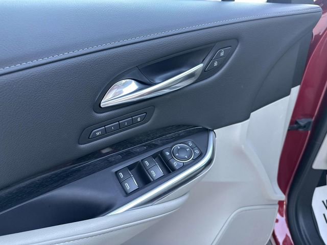 Used 2020 Cadillac XT4 Premium Luxury w/ Cold Weather Package image 17