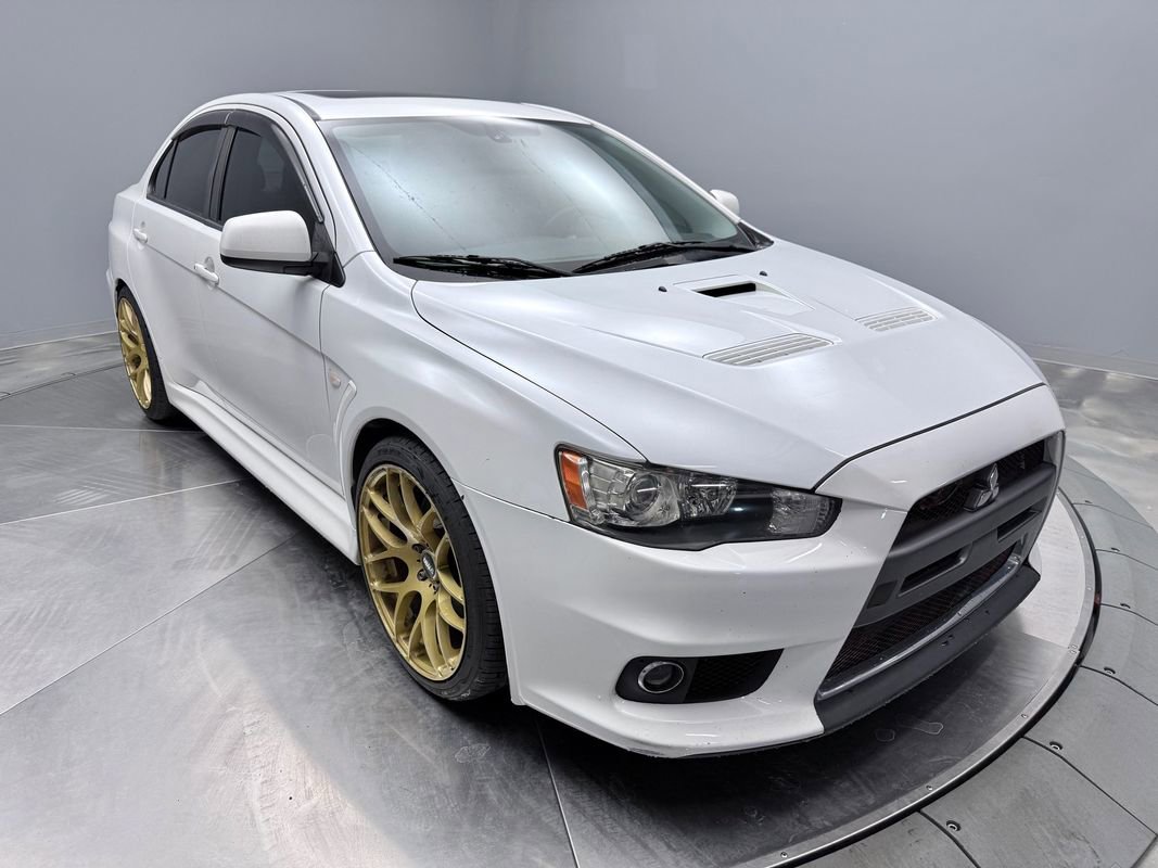 Used 2010 Mitsubishi Lancer Evolution MR Touring image 3