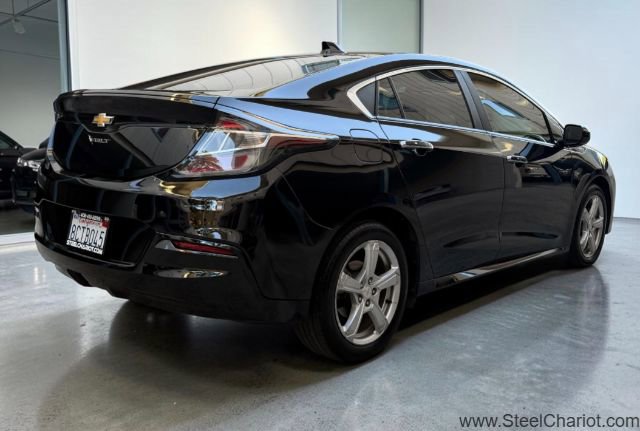 Used 2018 Chevrolet Volt LT image 6