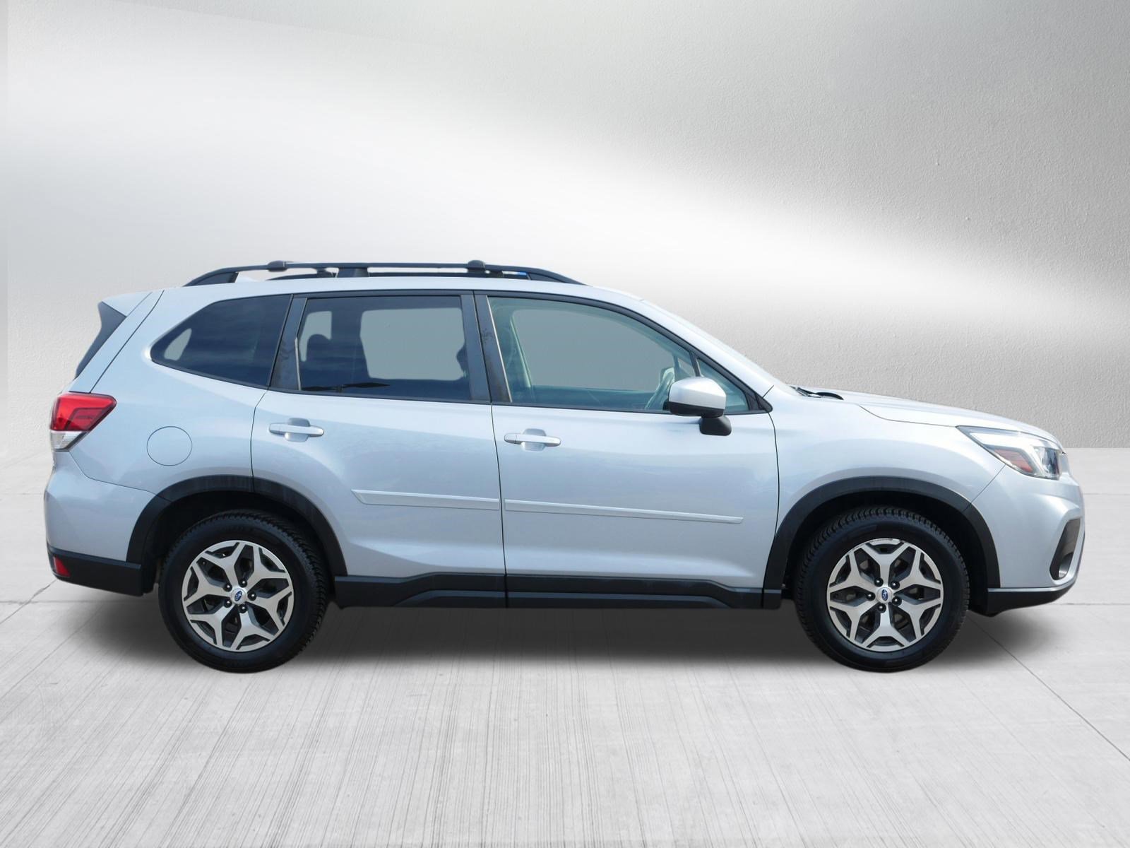 Used 2020 Subaru Forester Premium image 8
