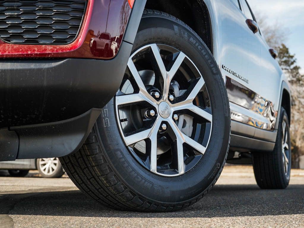 New 2025 Jeep Grand Cherokee Limited image 5