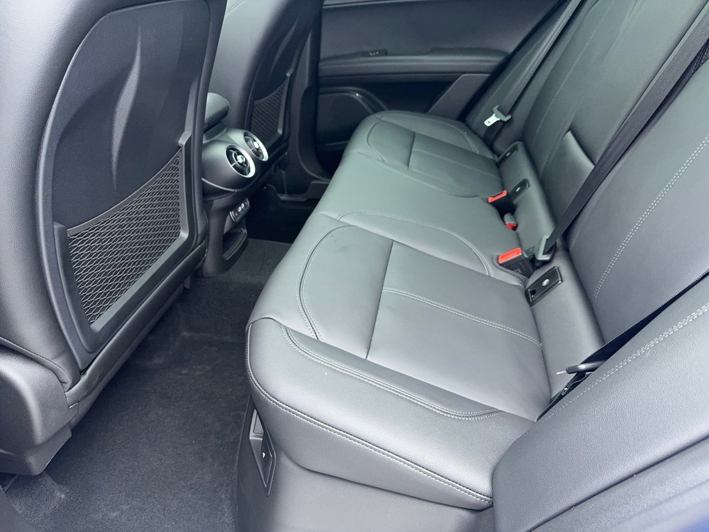 New 2025 Alfa Romeo Stelvio Sprint w/ Convenience Package image 36