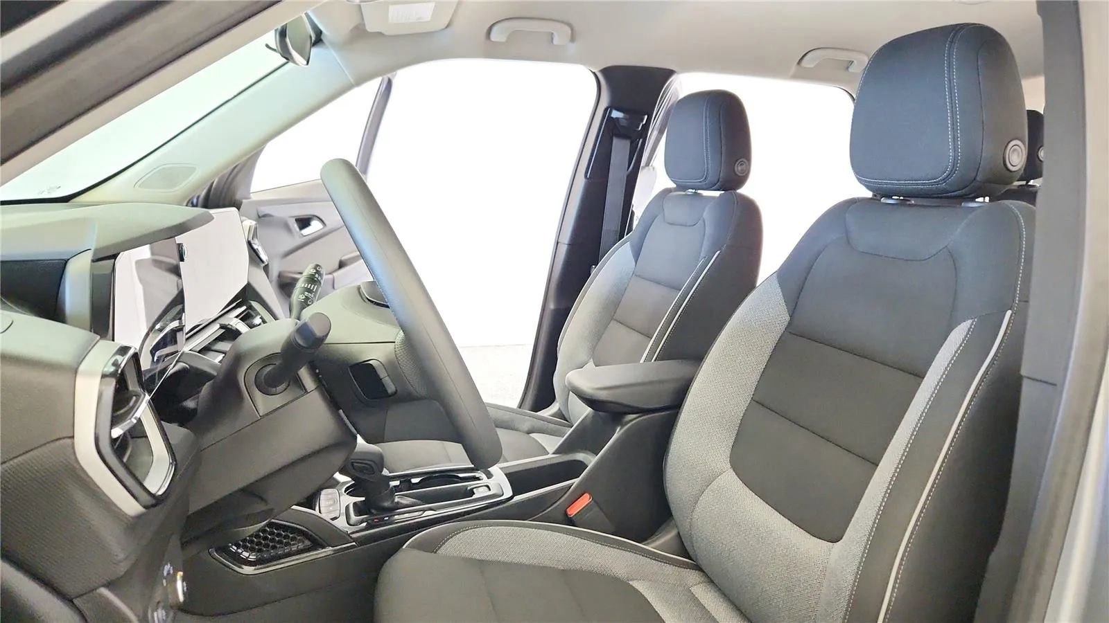 Used 2026 Chevrolet TrailBlazer LT FWD image 27