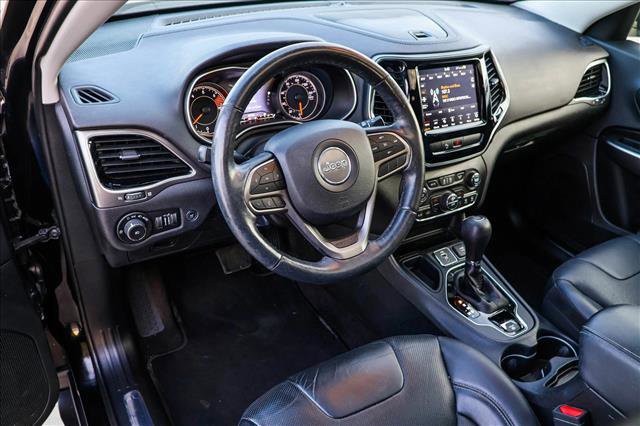 Used 2019 Jeep Cherokee Limited image 10