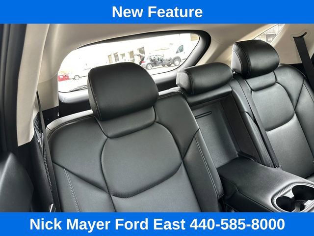 Used 2025 Genesis GV70 2.5T w/ Select Package AWD/4WD image 24