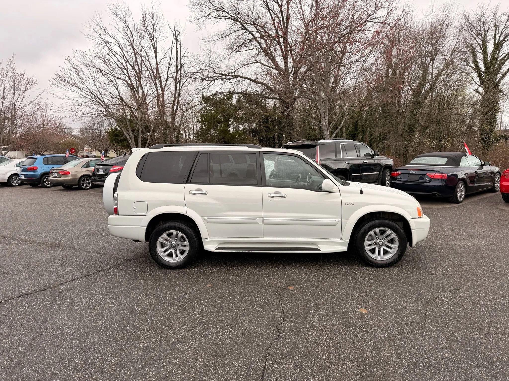 Used 2004 Suzuki XL7 LX image 7