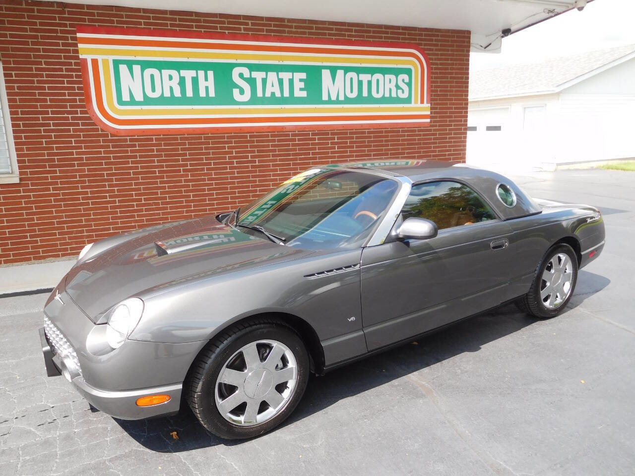 Used 2003 Ford Thunderbird image 1