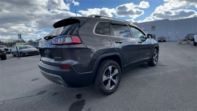 Used 2019 Jeep Cherokee Limited image 8