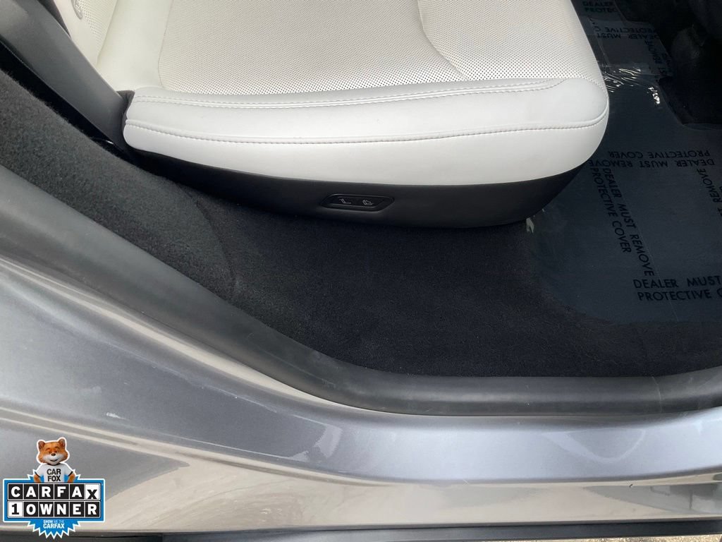 Used 2026 Tesla Model Y Long Range AWD/4WD image 51