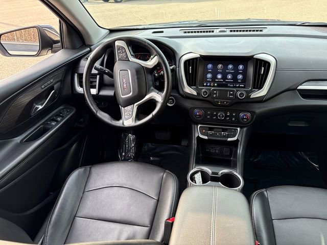 Used 2024 GMC Terrain SLT image 20