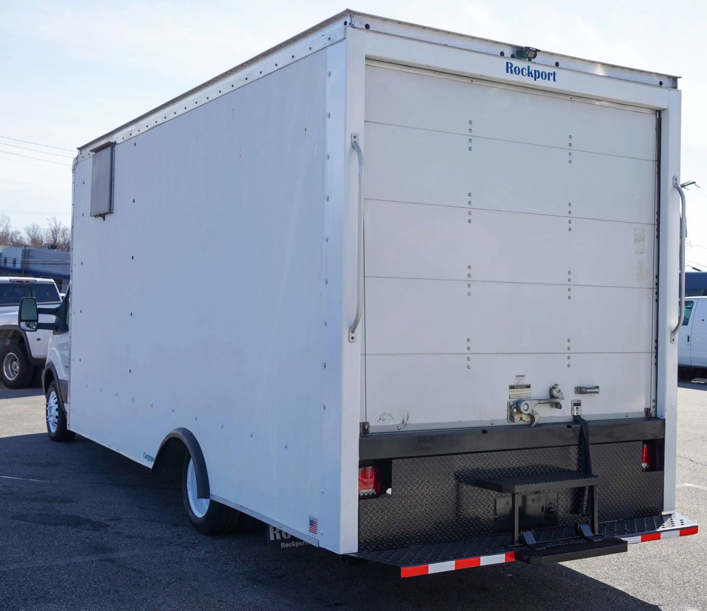 Used 2019 Ford Transit 350 178 DRW w/ Exterior Upgrade Package RWD image 4