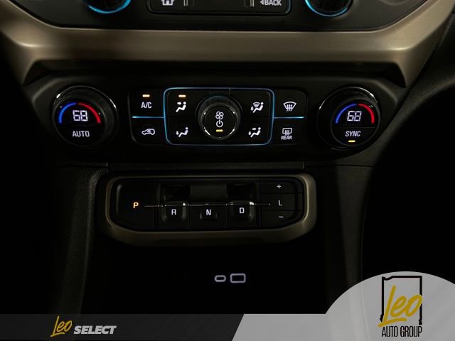 Used 2023 GMC Acadia Denali AWD/4WD image 18