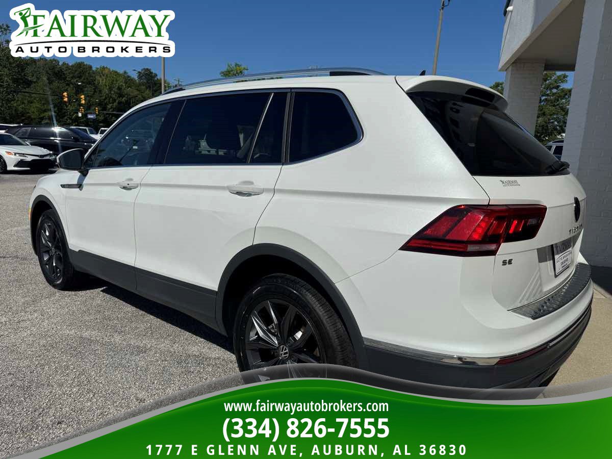 Used 2023 Volkswagen Tiguan SE AWD/4WD image 8