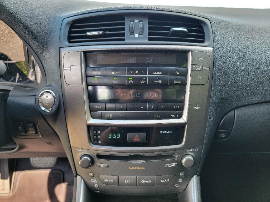 Used 2010 Lexus IS 250C w/ Luxury Pkg RWD image 20