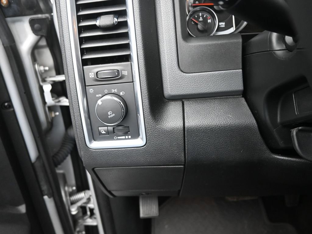 Used 2018 RAM 1500 Big Horn image 33