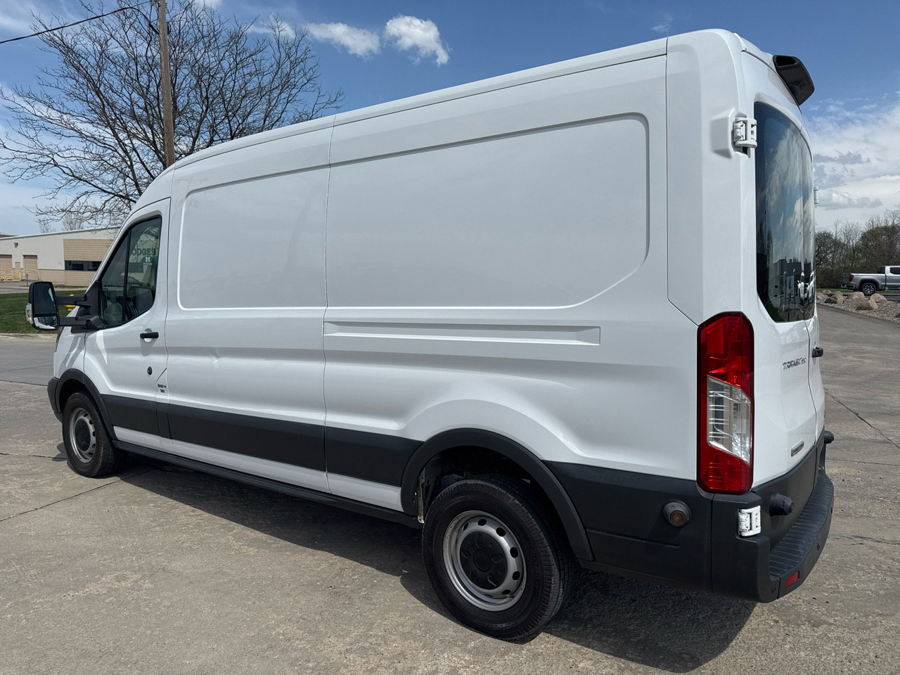 Used 2018 Ford Transit 250 148 Medium Roof w/ Interior Upgrade Package image 13