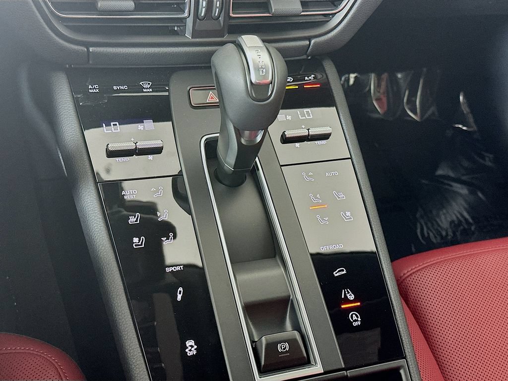New 2026 Porsche Macan S AWD/4WD image 17