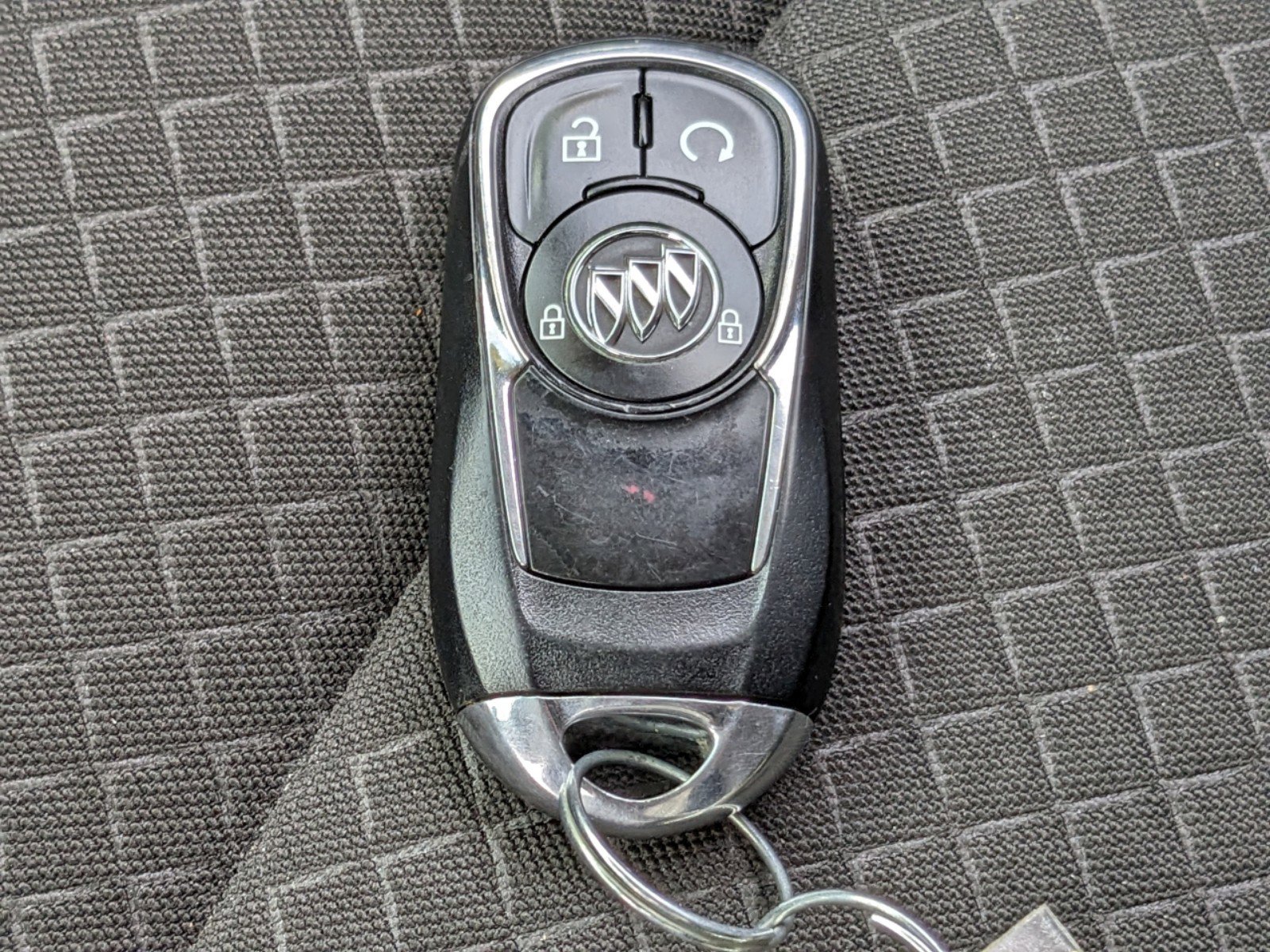 Used 2021 Buick Encore Preferred w/ Safety Package II image 30