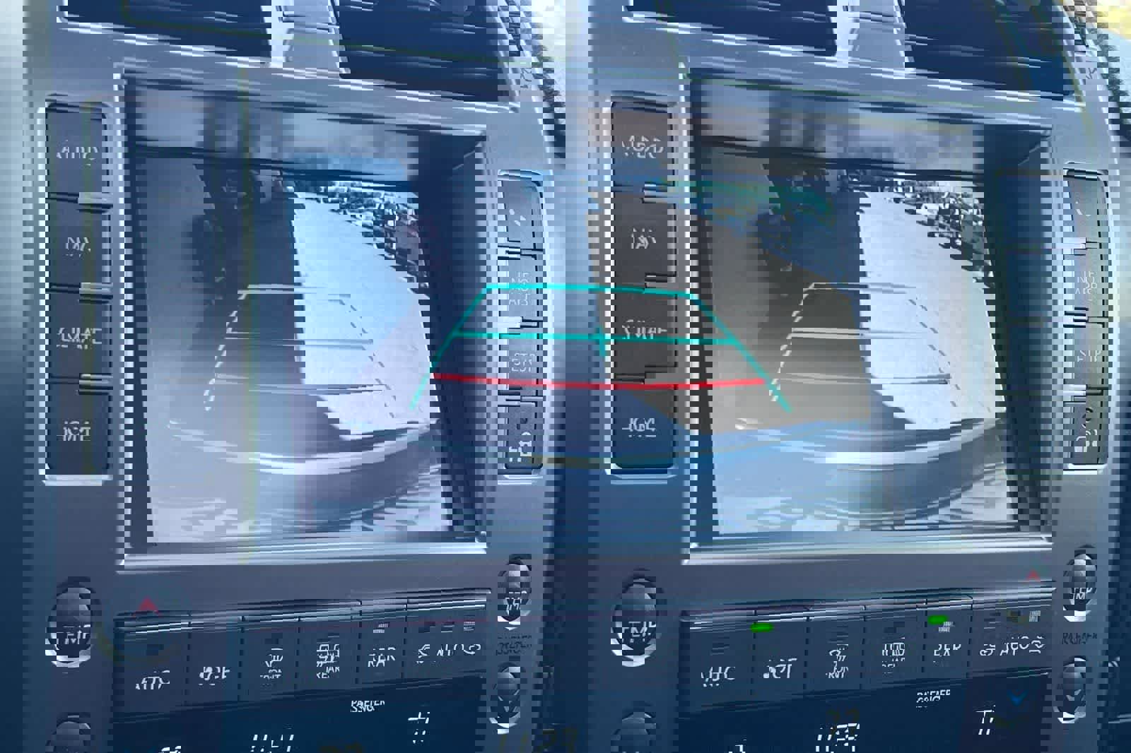 Used 2020 Lexus GX 460 Premium w/ Premium Package image 21