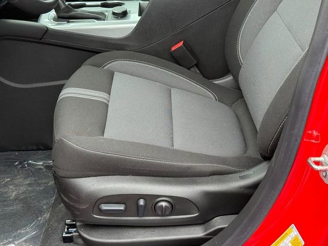 Used 2025 Chevrolet Blazer LT image 19