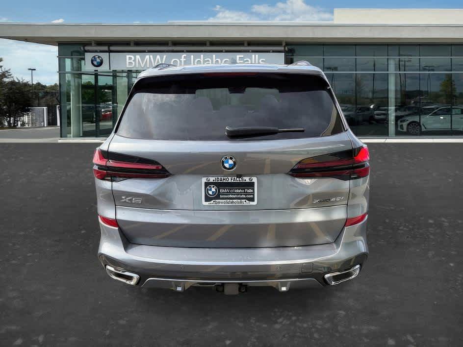 New 2026 BMW X5 xDrive40i w/ M Sport Package AWD/4WD image 6