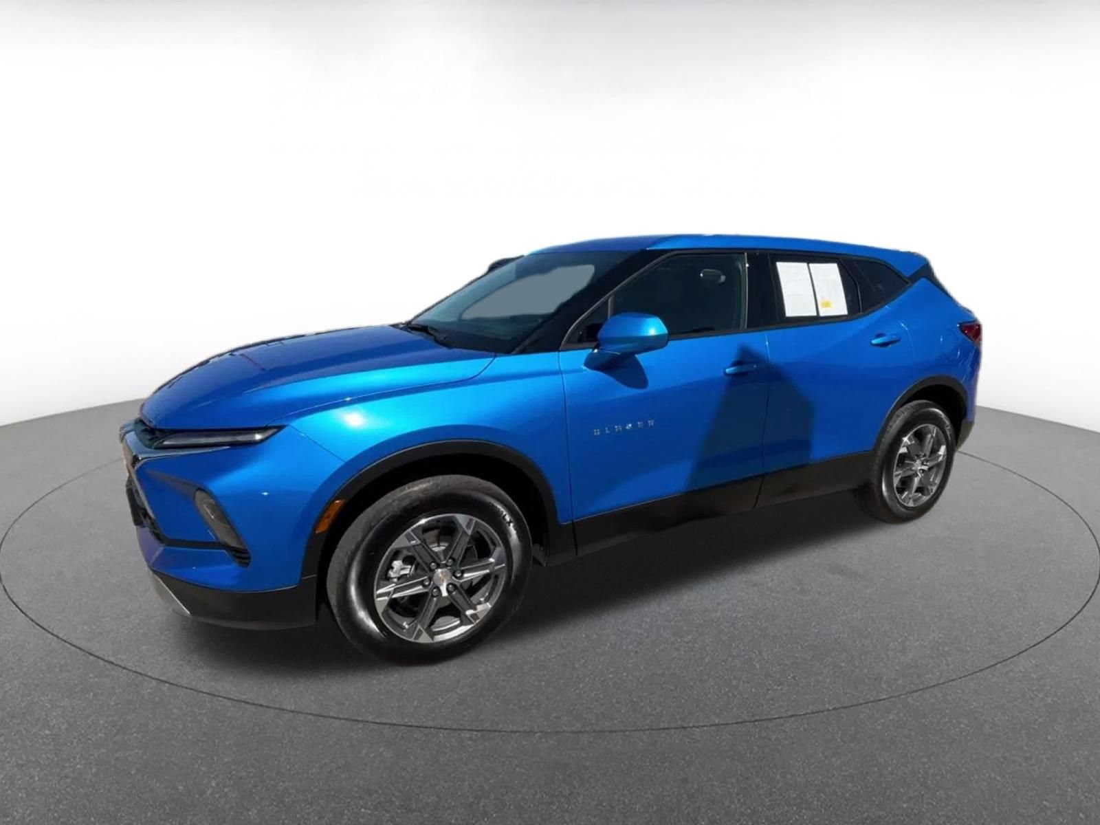 Used 2026 Chevrolet Blazer LT FWD image 8