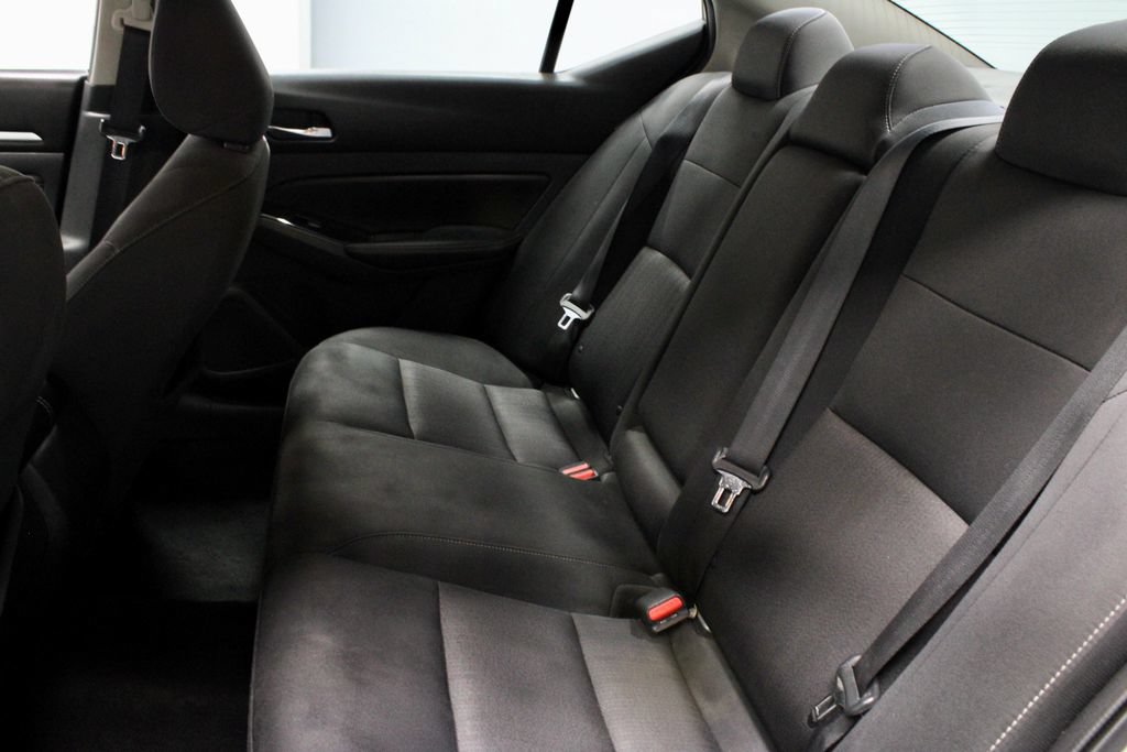 Used 2021 Nissan Altima 2.5 SV FWD image 21