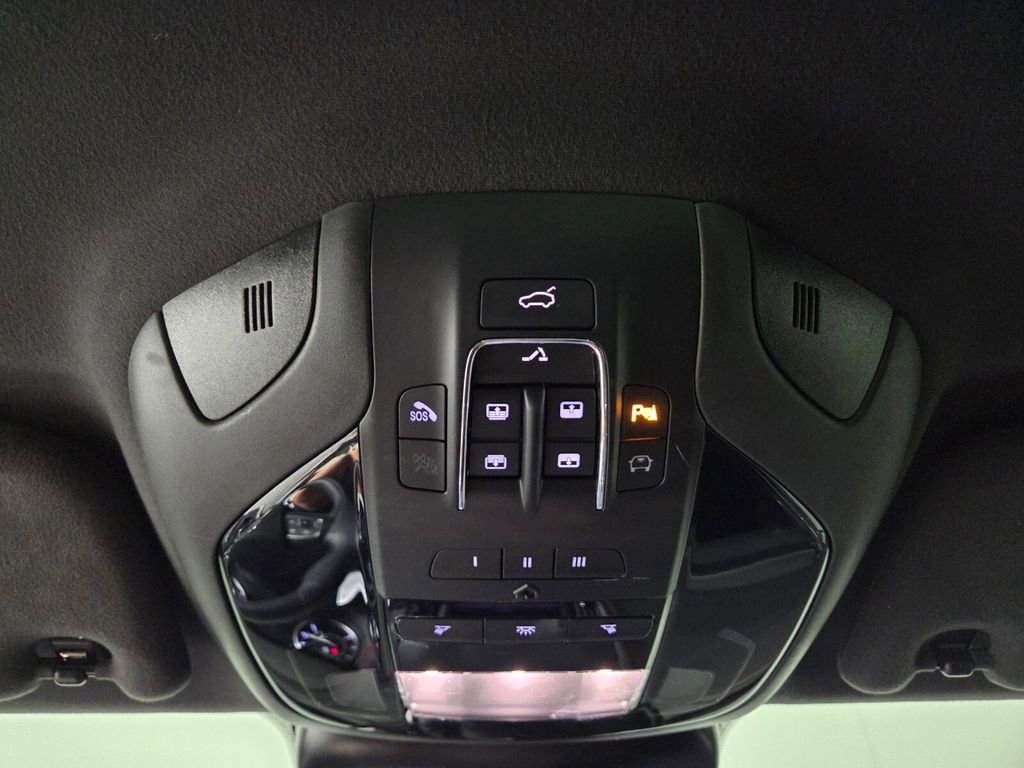 Used 2022 Maserati Levante GT image 23