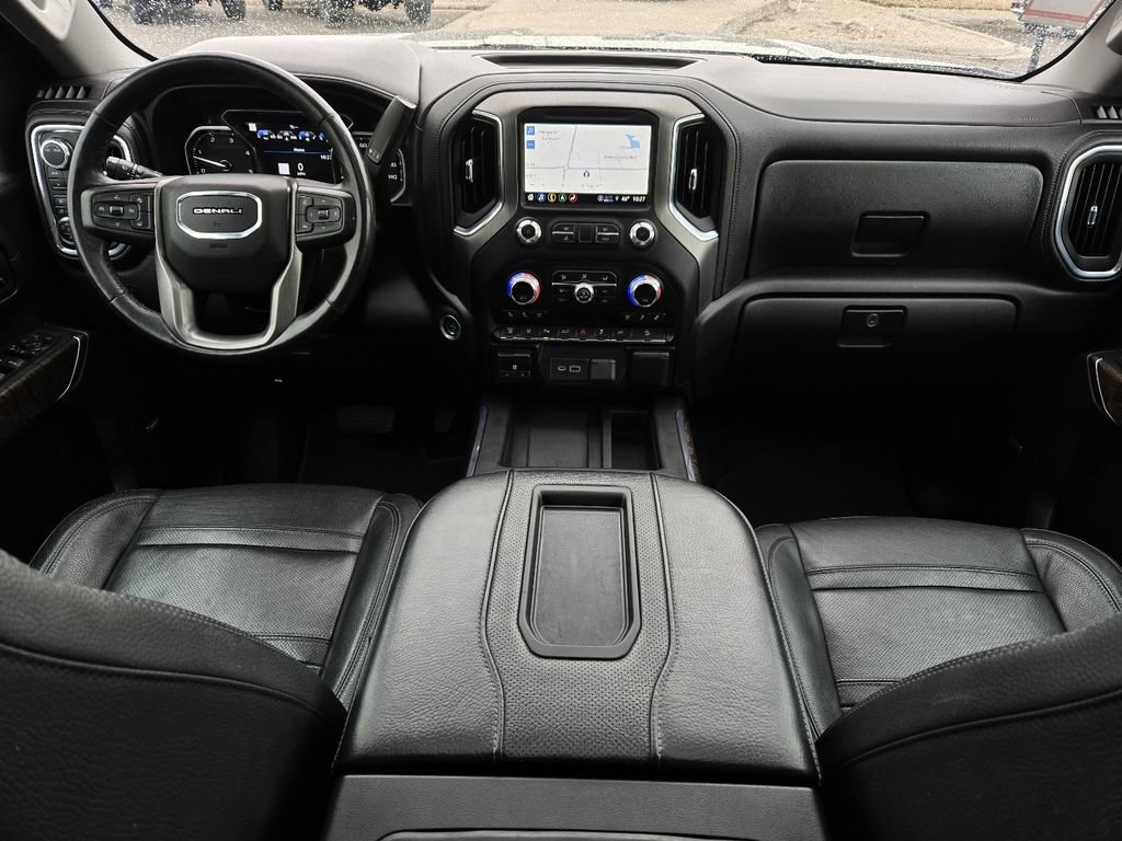 Used 2022 GMC Sierra 2500 Denali w/ Denali Ultimate Package AWD/4WD image 2
