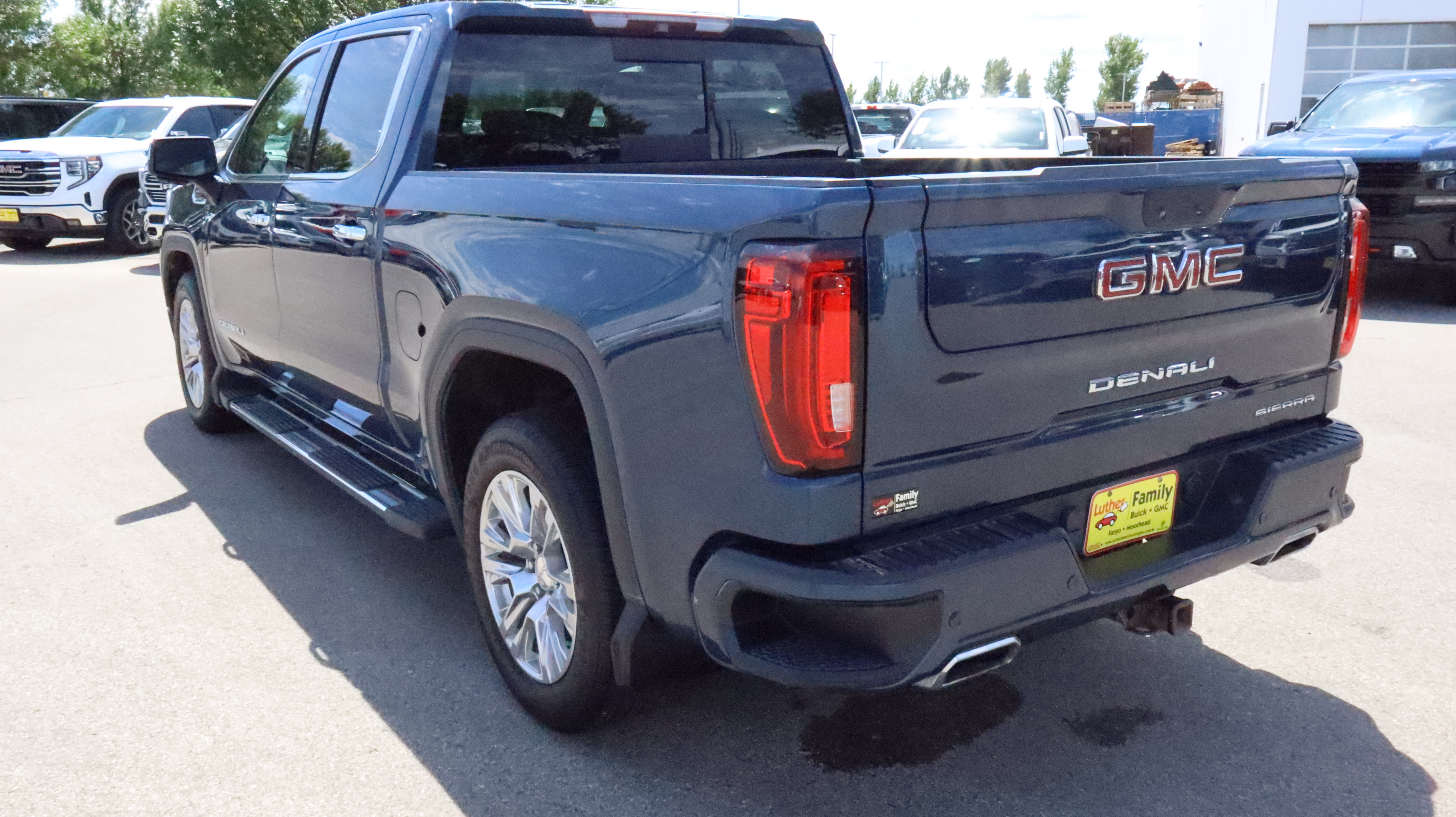 Used 2019 GMC Sierra 1500 Denali w/ Technology Package AWD/4WD image 5