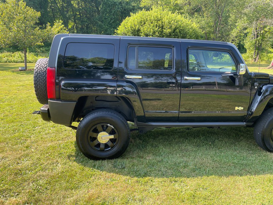 Used 2008 HUMMER H3 w/ Chrome Appearance Package AWD/4WD image 23