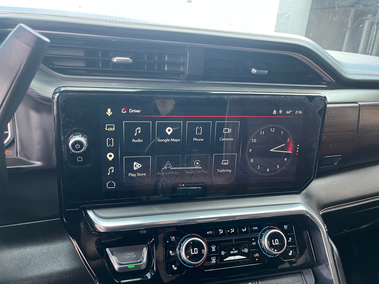 Used 2024 GMC Sierra 3500 Denali Ultimate image 11