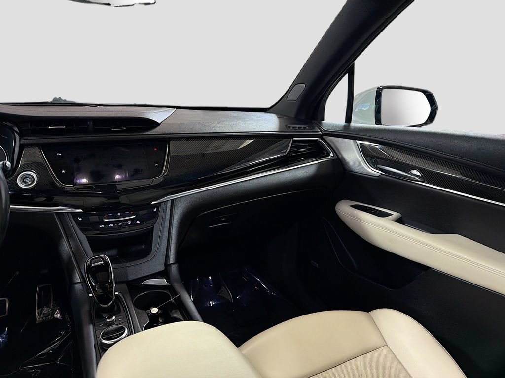 Used 2021 Cadillac XT6 Sport AWD/4WD image 26