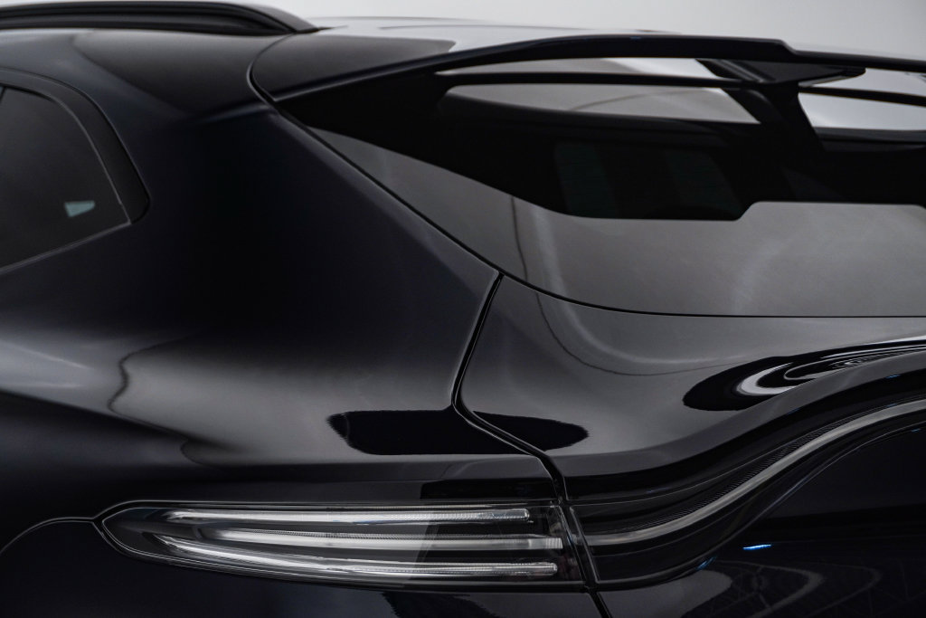 Used 2025 Aston Martin DBX 707 AWD/4WD image 13