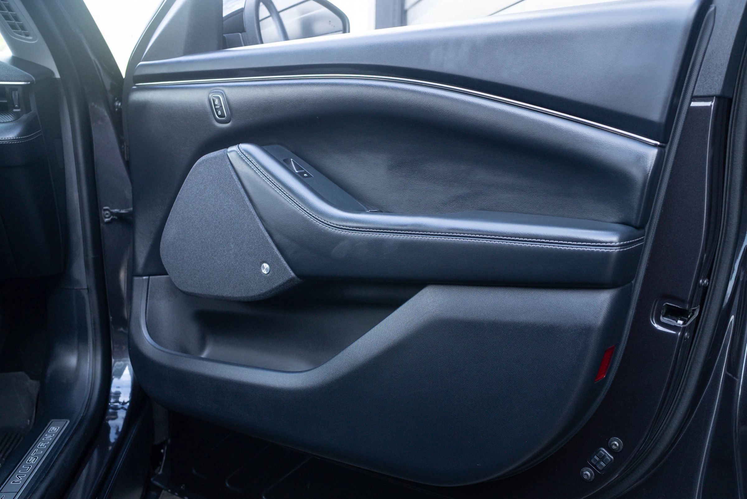 Used 2022 Ford Mustang Mach-E Premium image 32