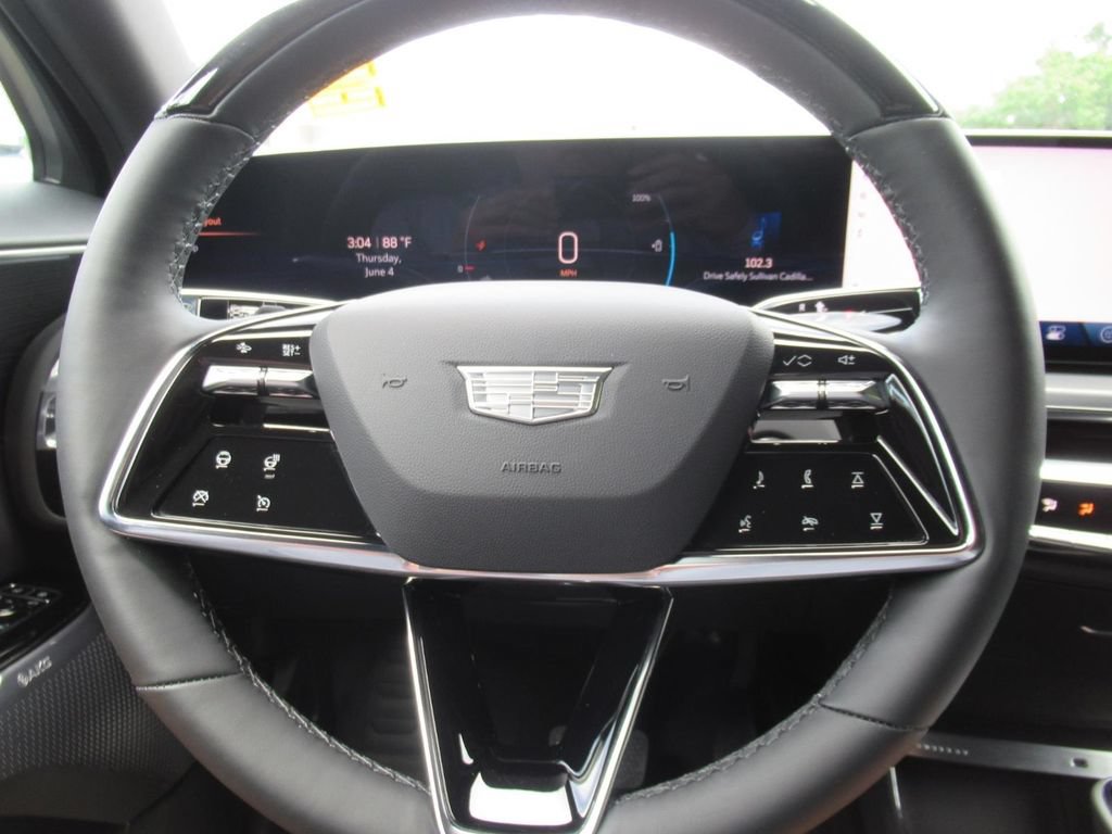 Certified 2025 Cadillac Lyriq Luxury w/ LPO, Floor Liner Package AWD/4WD image 24