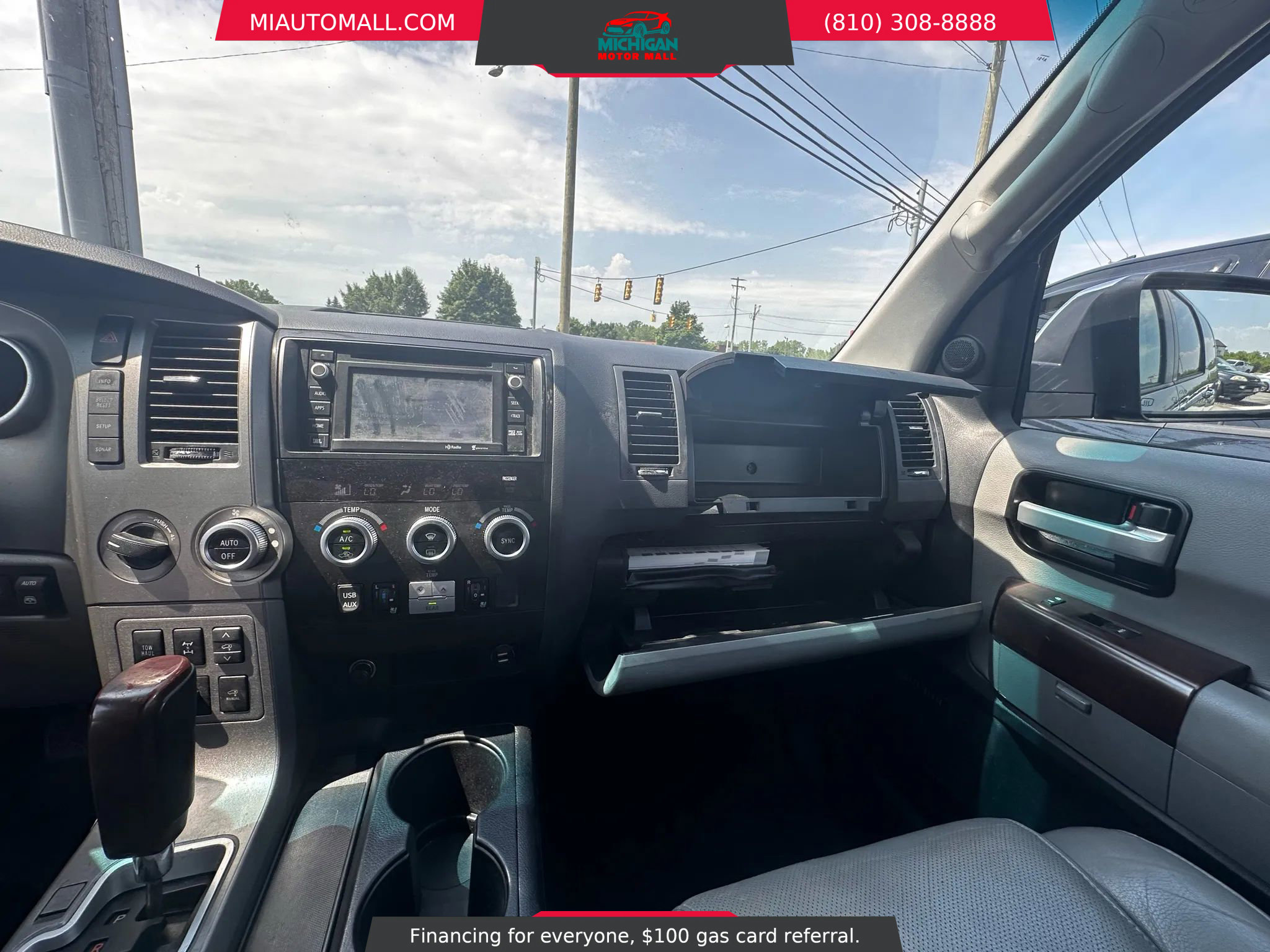 Used 2015 Toyota Sequoia Platinum image 24