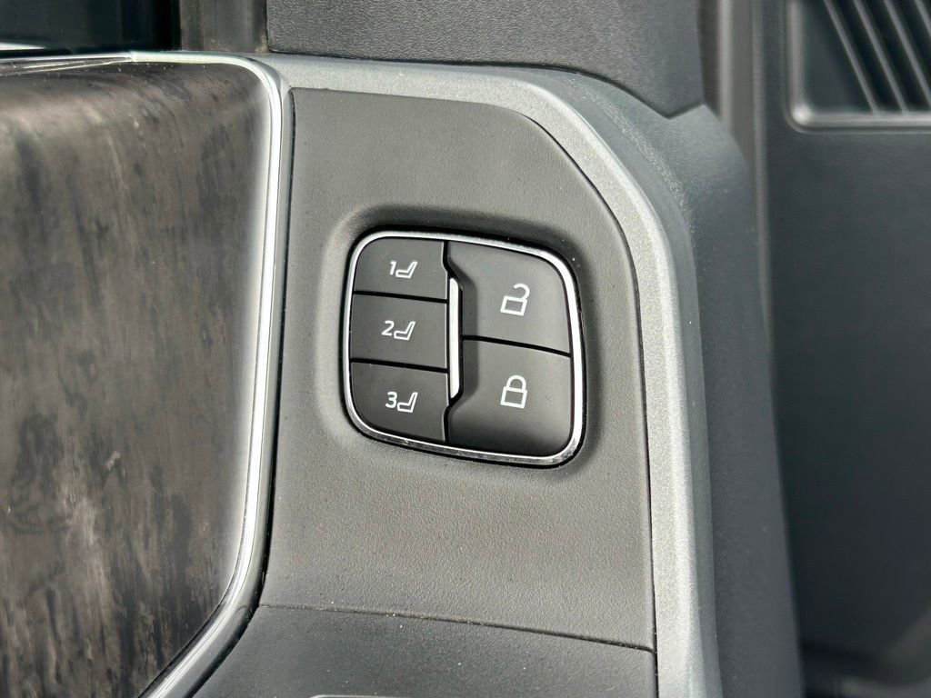 Used 2024 Ford F250 Lariat AWD/4WD image 18