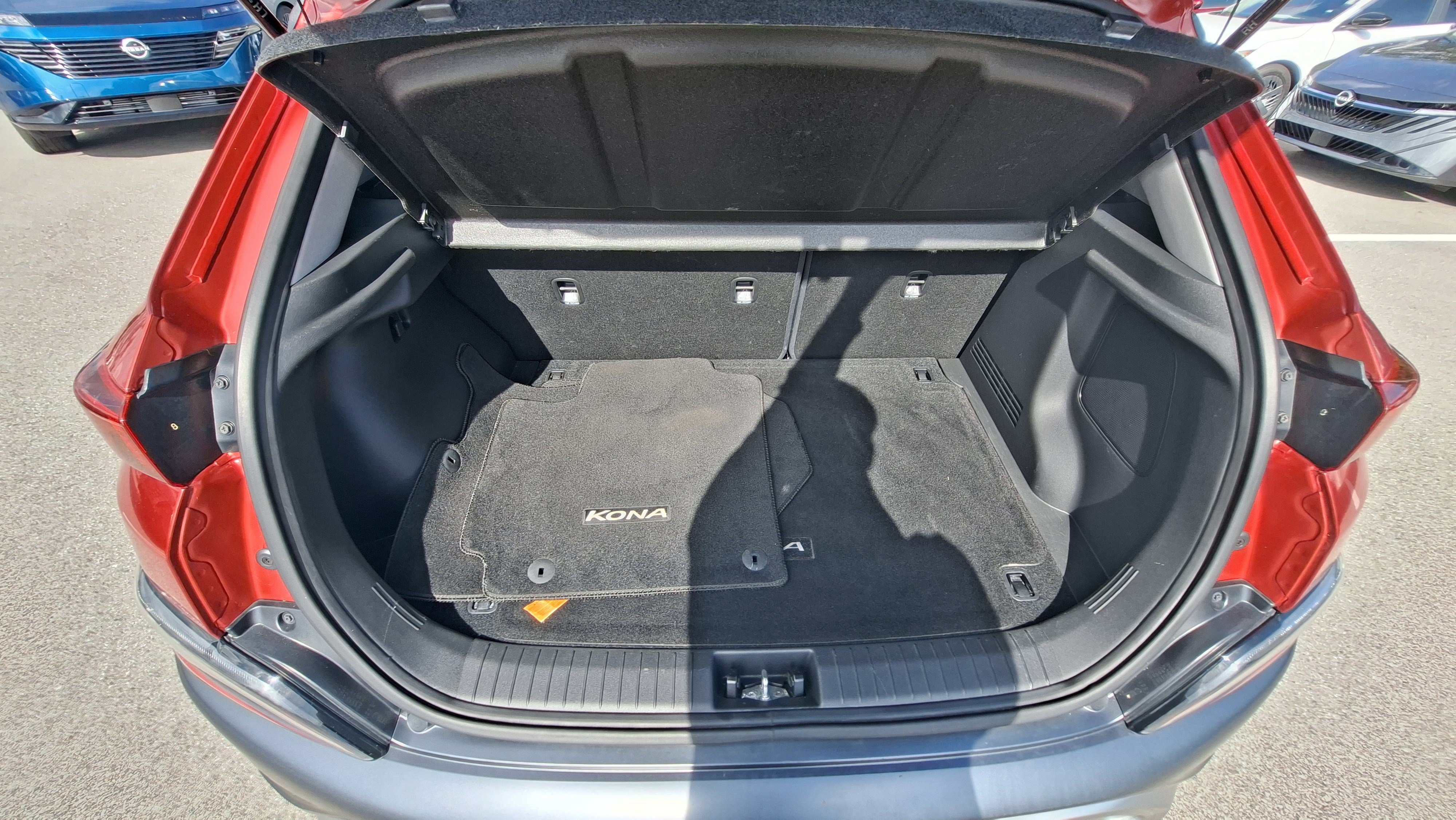 Used 2023 Hyundai Kona Limited FWD image 20