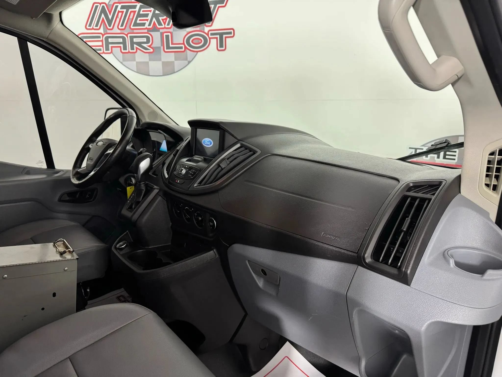 Used 2019 Ford Transit 250 148 Low Roof RWD image 11
