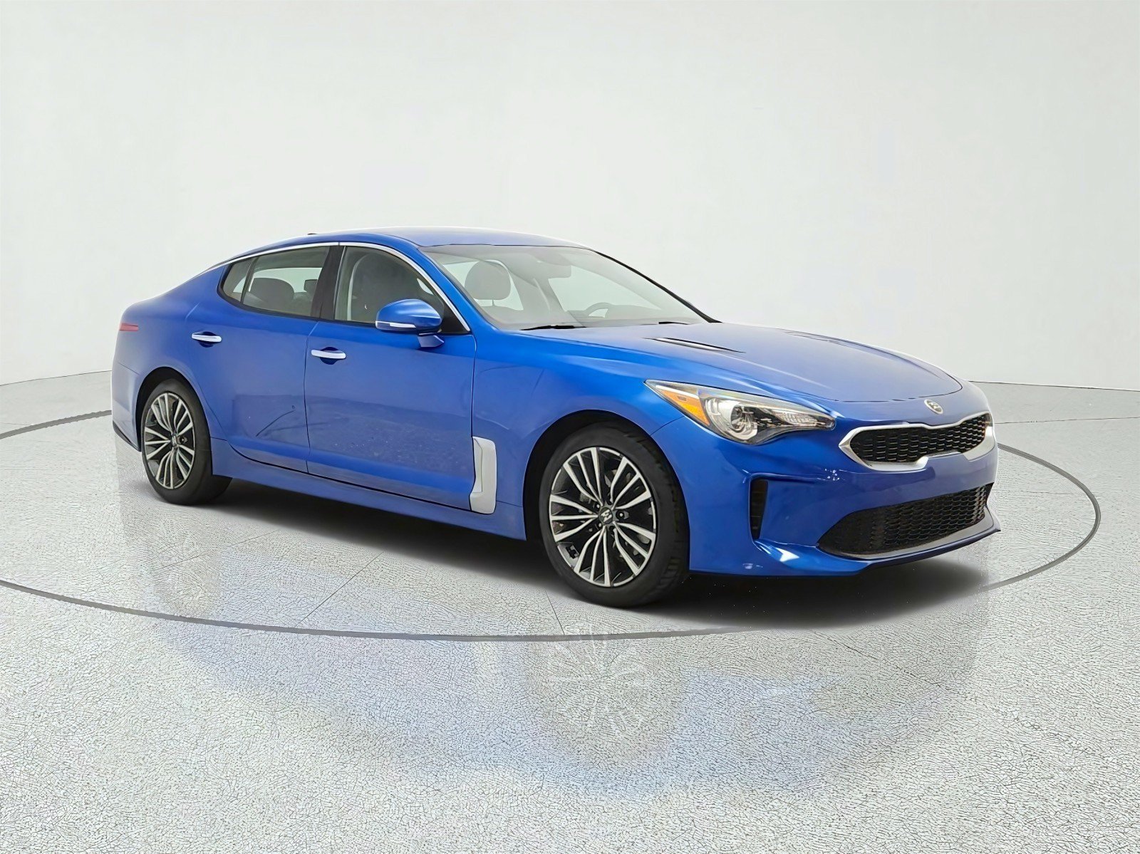 Used 2019 Kia Stinger RWD image 3