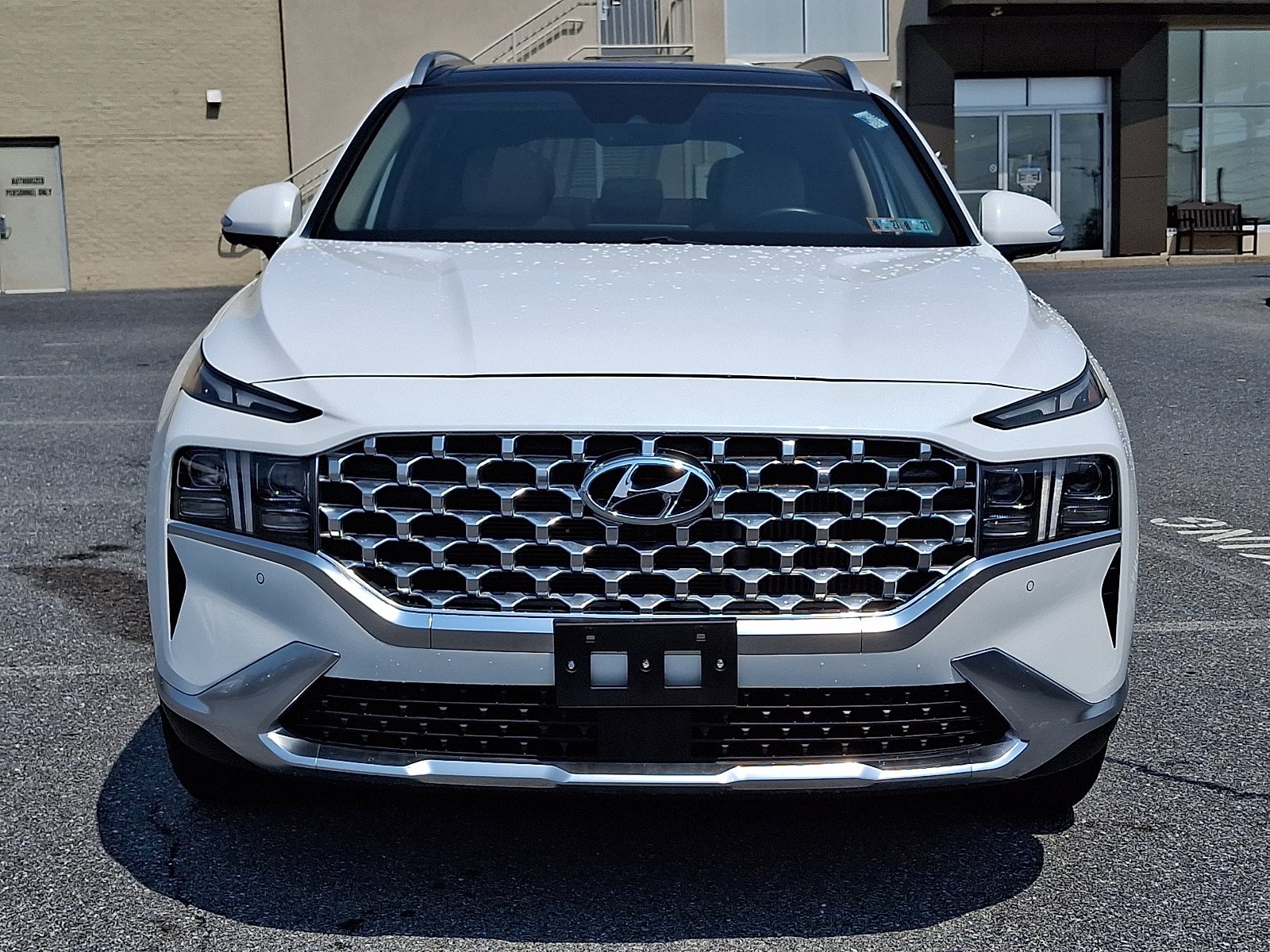 Used 2021 Hyundai Santa Fe Limited AWD/4WD image 2